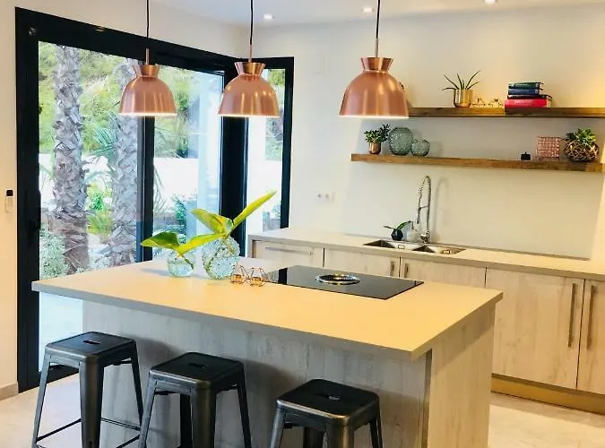 Nyaraló Bohospanishvilla *