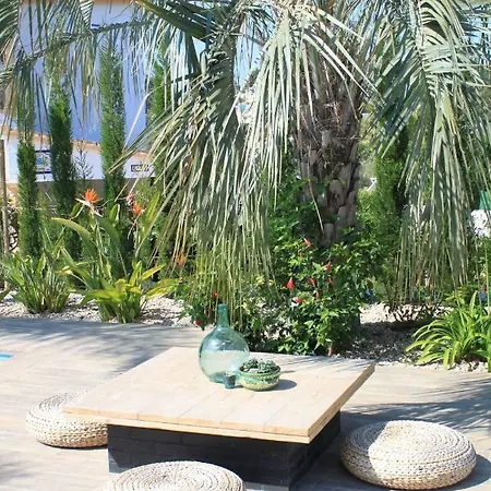 Bohospanishvilla 度假居